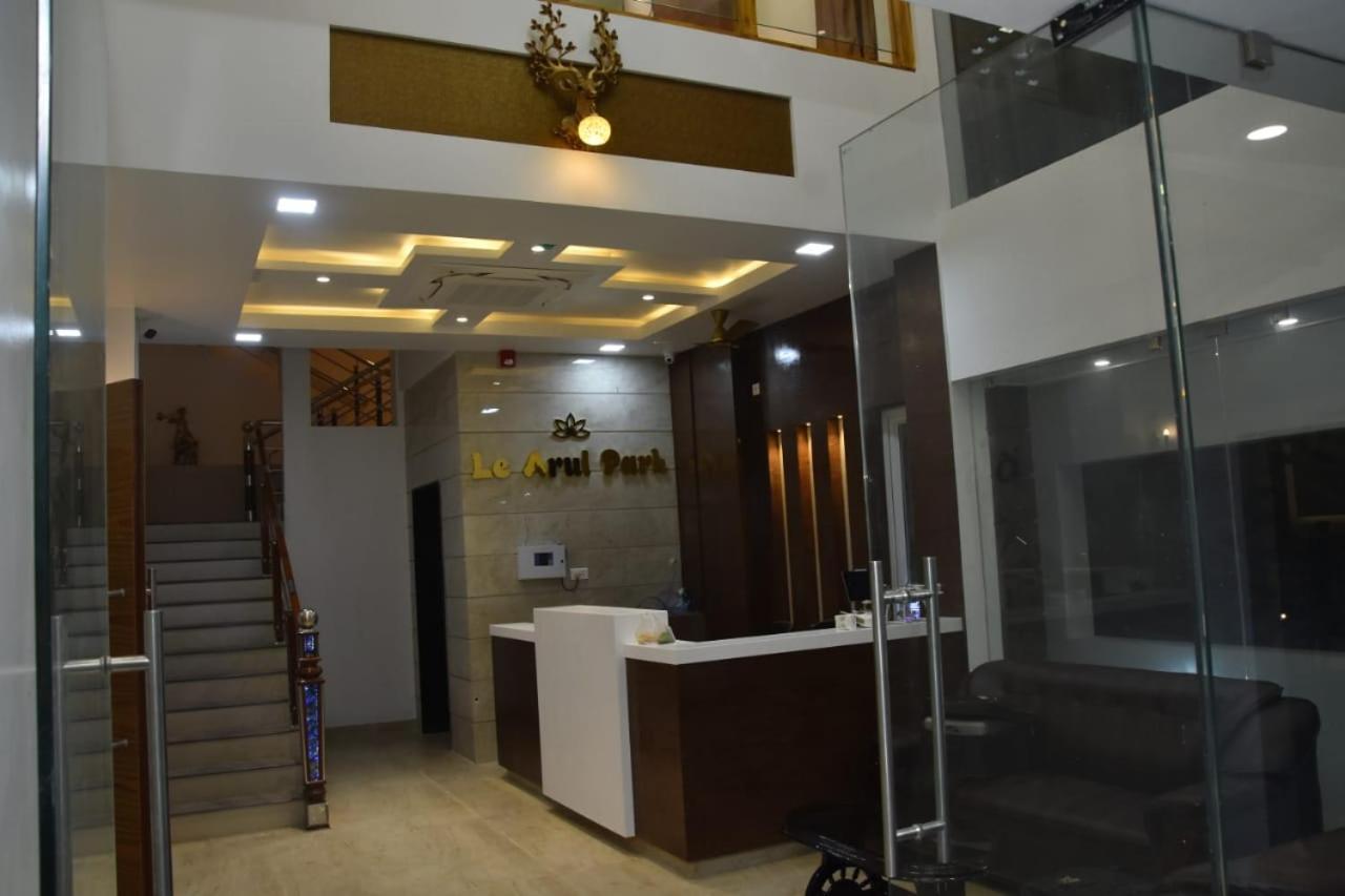 Le Arul Park Hotel Karaikal Eksteriør billede