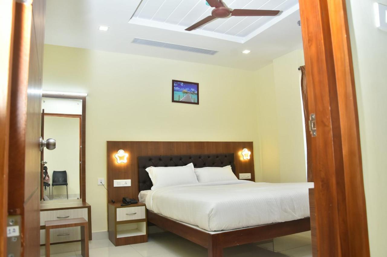 Le Arul Park Hotel Karaikal Eksteriør billede