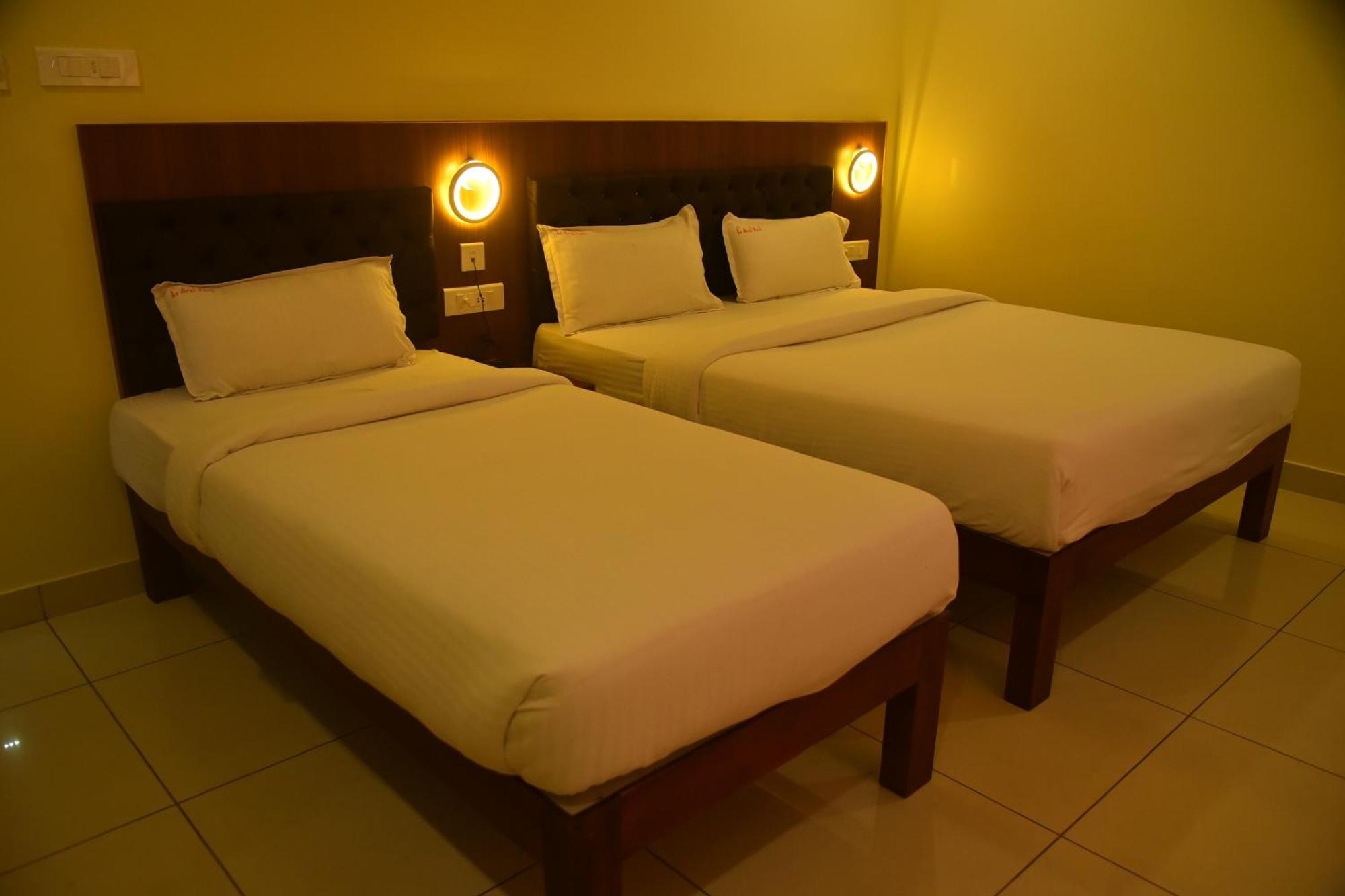 Le Arul Park Hotel Karaikal Eksteriør billede